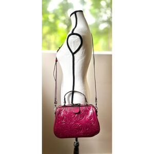 NWOT Patricia Nash Tooled Leather Gracchi Frame Satchel in Magenta